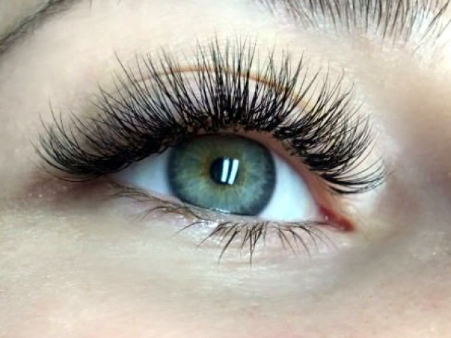 alt&quot;=Hybrid lashes&quot;