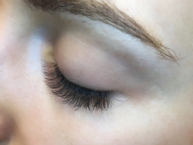 alt=&quot;Hybrid eyelash extensions-Sofia Lashes&quot;